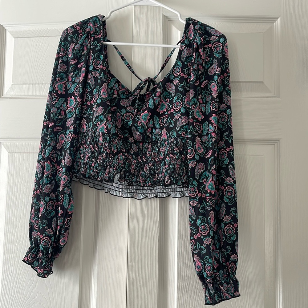 Top shop paisley crop shirt with ruffle sleeves